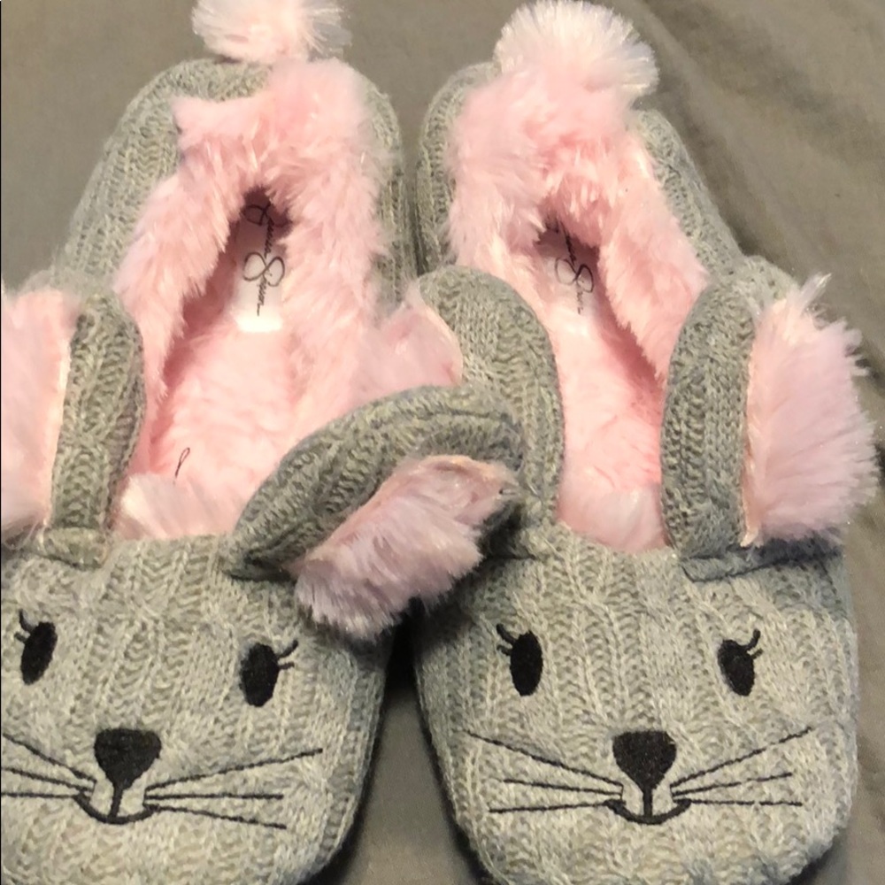 Jessica SimpsonSoft bunny slippers. Size 8-9 🐰